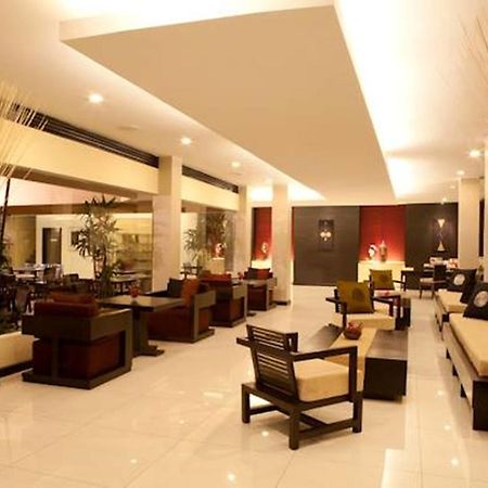 Hotel The Regent Park à Phnom Penh Extérieur photo