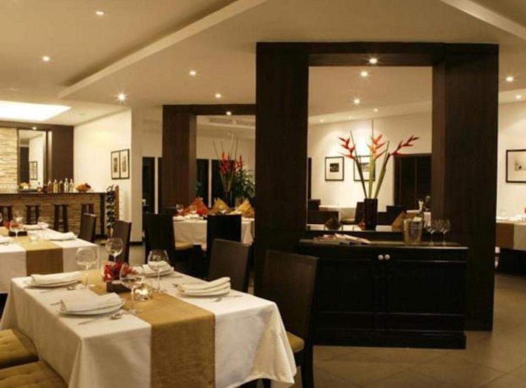 Hotel The Regent Park à Phnom Penh Extérieur photo